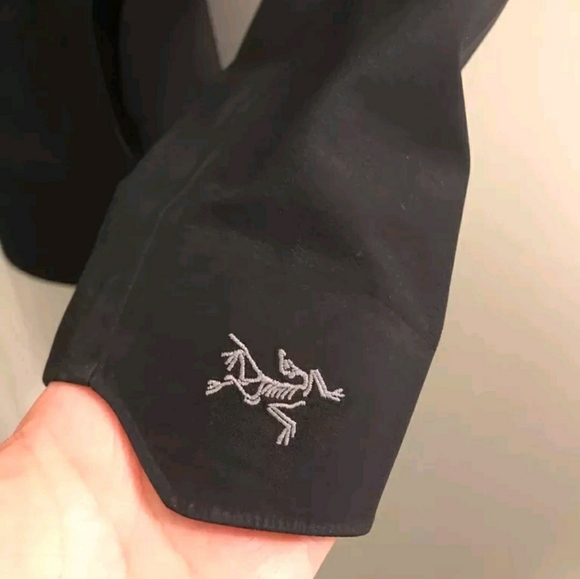 Arcteryx Gore Tex Codetta Coat M - Picture 7 of 10